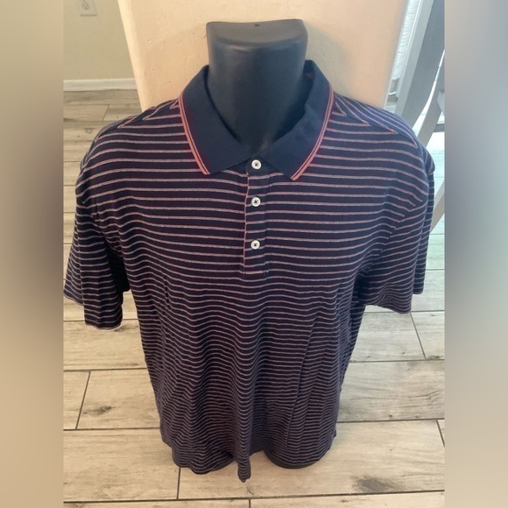 Men’s used IZOD polo golf shirt size XL black red striped Pre own